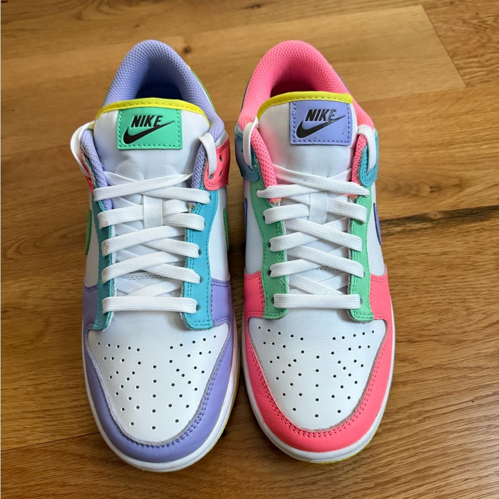 Nike Women’s Dunk Low SE Candy - Picture 2 of 9